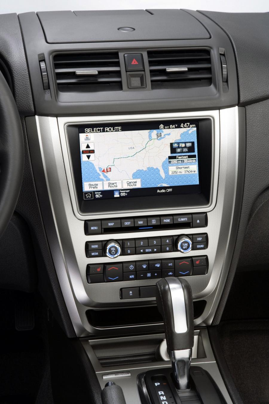  Ford Fusion Hybrid 2010 года  (US) (фото 38 из 111)